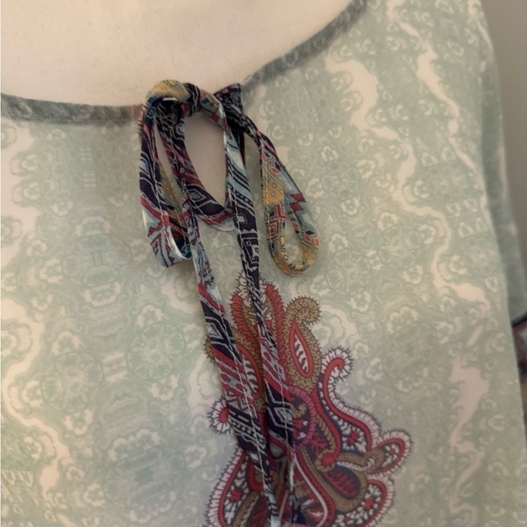 One World Cape style Sheer soft colored Print Blouse 3/4 SleevesSize Medium - Picture 7 of 7